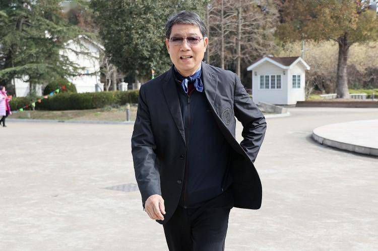 比基尼舞蹈