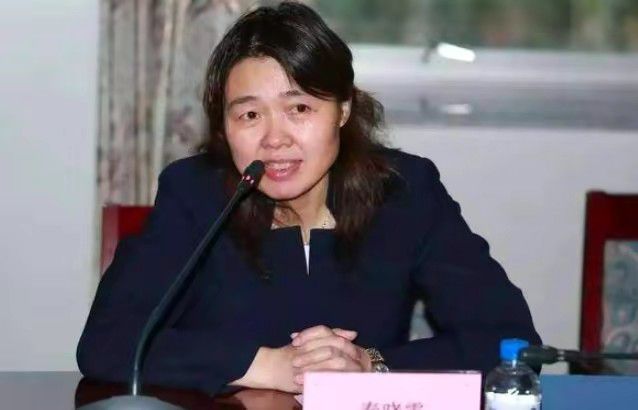 美女被超