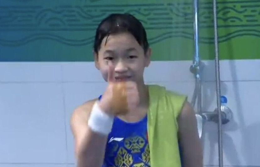 4438xx亚洲最大五色丁香