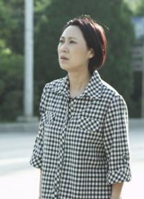 《年轻女教师4》在线看